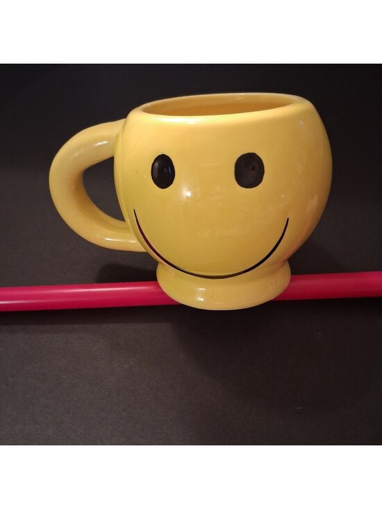 N/A | Dining | Yellow Smiley Face Ceramic Mug Coffee Cup 2 Oz Capacity ...